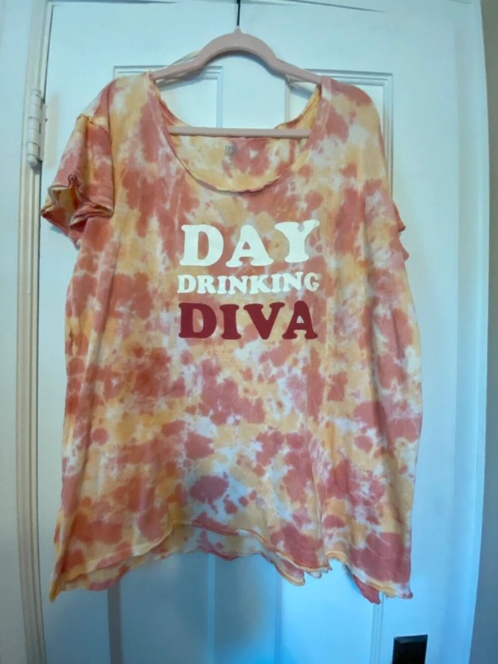 Women’s size xl true craft tie dye day drinking diva tee